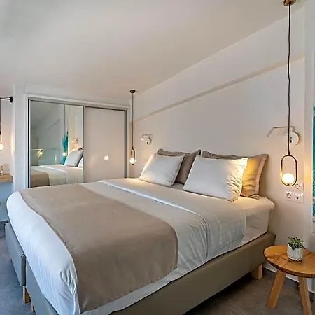 White Swan Hotel *